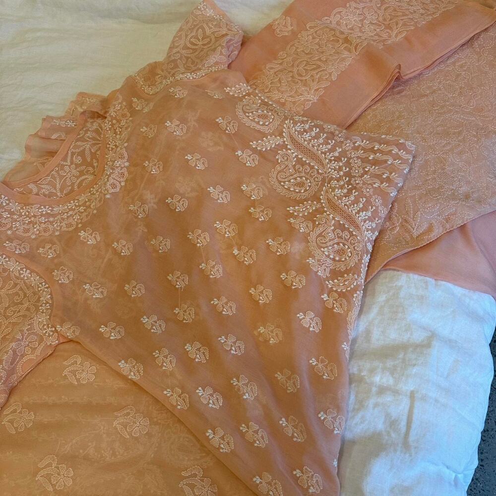 Women’s M 4 Piece Set Chikankari Pink Embroidered Dupatta Kurta Sheer